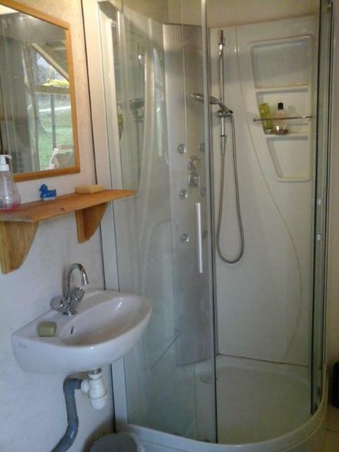 Bed and Breakfast Roulotte Montfee Semezanges Екстер'єр фото